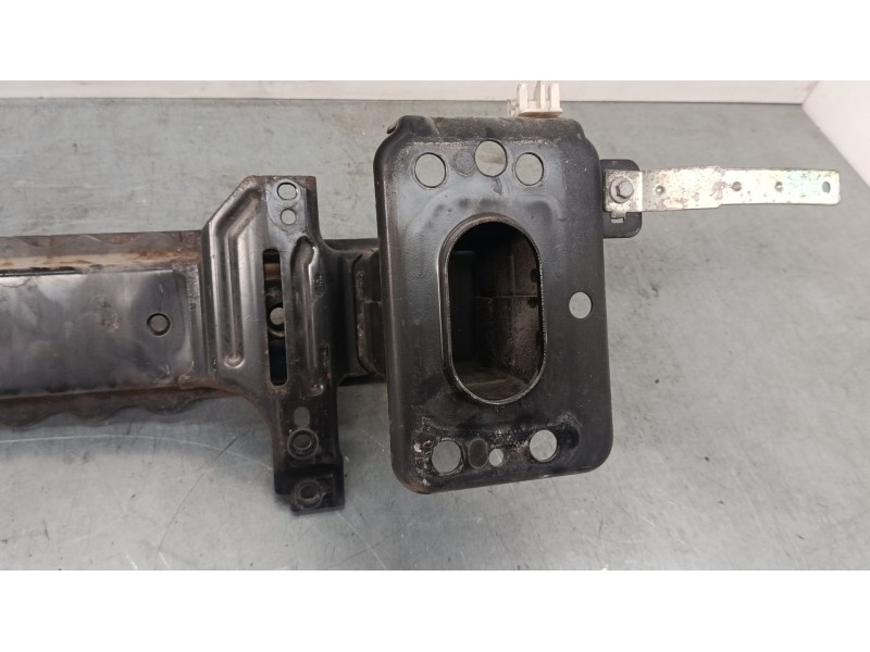 Recambio de refuerzo paragolpes delantero para ford fiesta vi (cb1, ccn) 1.4 tdci referencia OEM IAM 8V5117K876BJ  