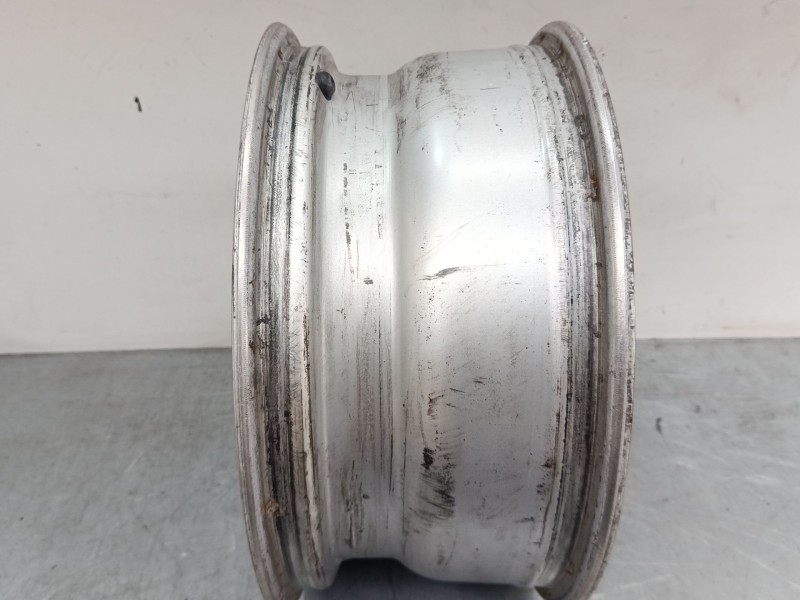 Recambio de llanta aluminio 18´´ para bmw 7 (e65, e66, e67) 730 d referencia OEM IAM 6753239 e 8jx 18h2 is 24 