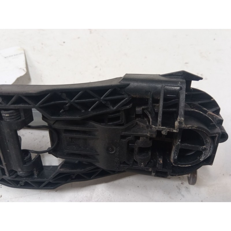 Recambio de maneta exterior puerta trasera izquierda para volkswagen polo iv (9n_, 9a_) 1.4 tdi referencia OEM IAM   