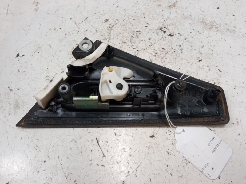 Recambio de maneta exterior puerta trasera izquierda para renault clio iv (bh_) 1.2 16v referencia OEM IAM   
