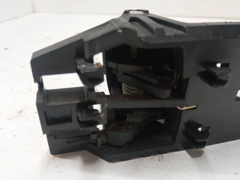 Recambio de maneta interior puerta delantera derecha para kia sportage ii (je_, km_) 2.0 i 16v referencia OEM IAM   