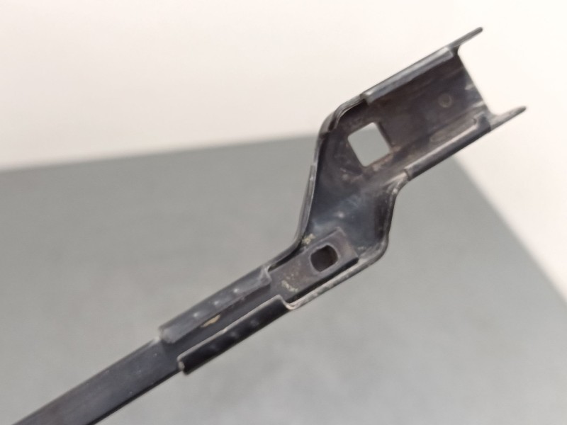 Recambio de brazo limpia delantero derecho para ford fiesta vi (cb1, ccn) 1.4 tdci referencia OEM IAM 8A6117526BB  