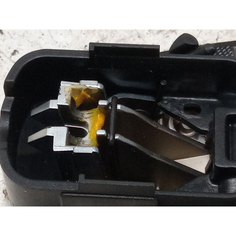 Recambio de maneta interior puerta trasera derecha para renault laguna iii (bt0/1) 1.5 dci (bt00, bt0a, bt0t, bt1j) referencia O
