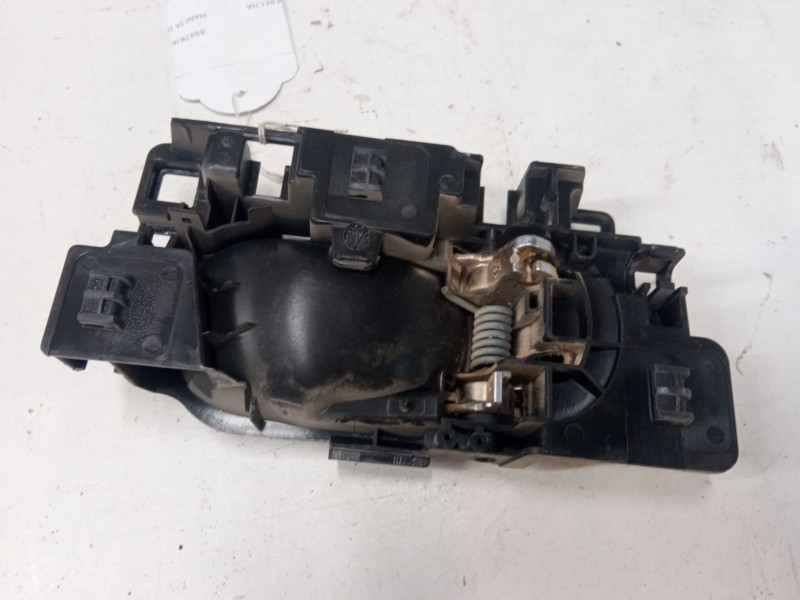 Recambio de maneta interior puerta trasera derecha para citroën c3 iii (sx) 1.6 bluehdi 75 referencia OEM IAM   