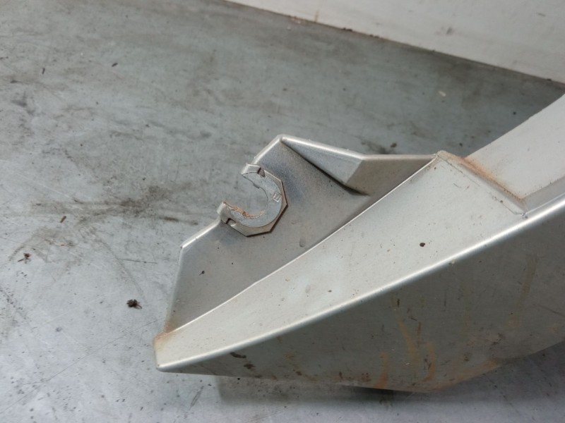 Recambio de aleta delantera derecha para renault megane scénic (ja0/1_) 1.9 dti (ja0n) referencia OEM IAM   