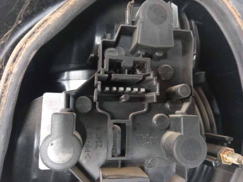 Recambio de piloto trasero izquierdo para renault megane scénic (ja0/1_) 1.9 dti (ja0n) referencia OEM IAM 7700428054  