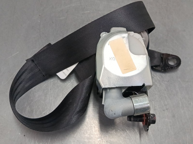 Recambio de cinturon seguridad delantero derecho para hyundai i30 (gd) 1.4 crdi referencia OEM IAM 88820A6100TX  