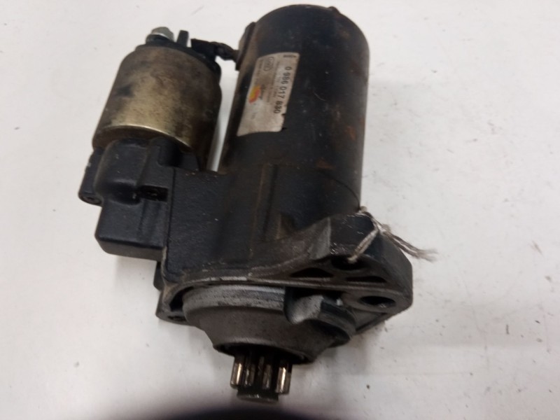 Recambio de motor arranque para volkswagen golf iv (1j1) 1.6 referencia OEM IAM 0986017830  