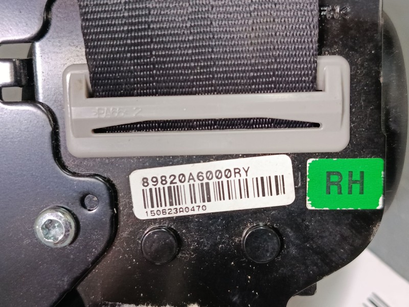 Recambio de cinturon seguridad trasero derecho para hyundai i30 (gd) 1.4 crdi referencia OEM IAM 89820A6000RY  