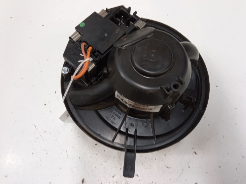 Recambio de motor calefaccion para seat toledo iii (5p2) 1.9 tdi referencia OEM IAM N031264P684X  