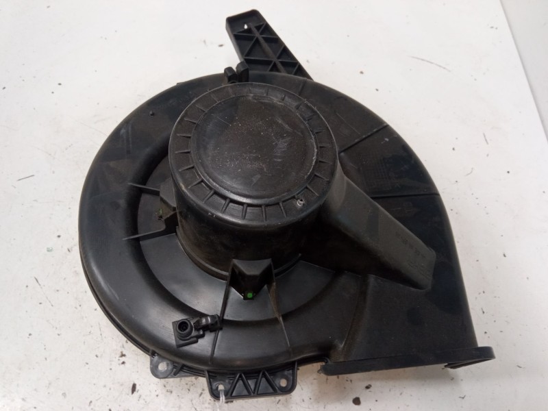 Recambio de motor calefaccion para seat ibiza iii (6l1) 1.4 16v referencia OEM IAM   