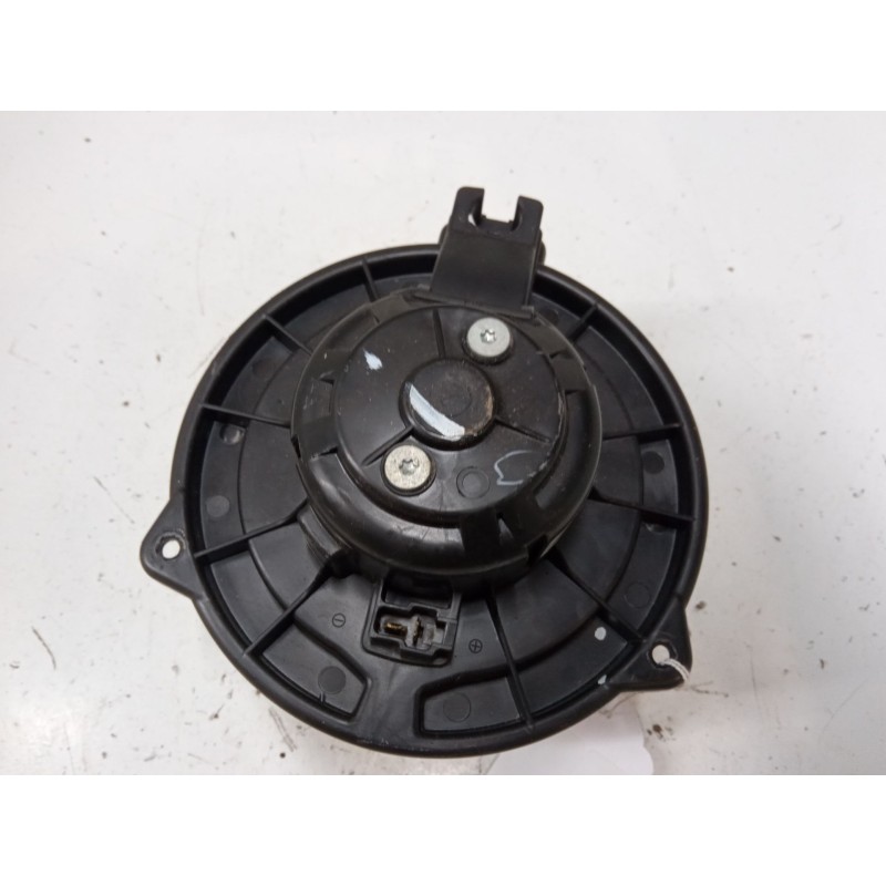 Recambio de motor calefaccion para toyota corolla (_e12_) 2.0 d-4d (cde120r_, cde120l_) referencia OEM IAM 0130101601 MF01607006