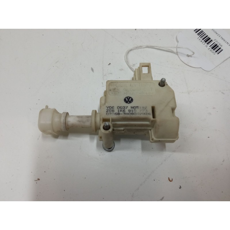 Recambio de motor cierre centralizado tapa combustible para volkswagen golf v (1k1) 1.9 tdi 4motion referencia OEM IAM   