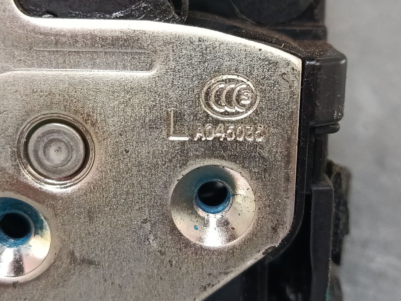 Recambio de cerradura puerta trasera izquierda para hyundai i30 (gd) 1.4 crdi referencia OEM IAM 81410A6000  