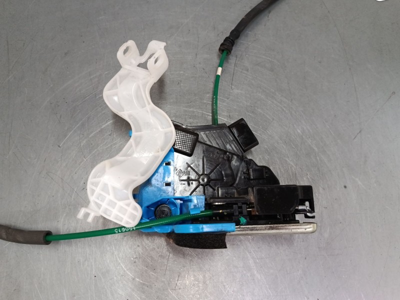 Recambio de cerradura puerta trasera derecha para hyundai i30 (gd) 1.4 crdi referencia OEM IAM 81420A6000  