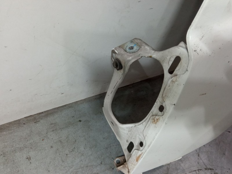 Recambio de aleta delantera izquierda para peugeot expert caja/chasis 1.6 hdi 90 16v referencia OEM IAM   