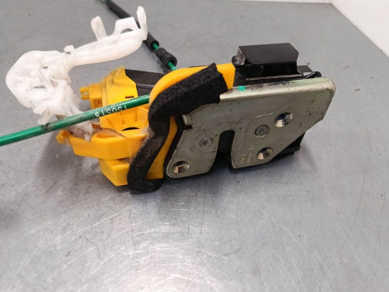 Recambio de cerradura puerta delantera derecha para hyundai i30 (gd) 1.4 crdi referencia OEM IAM 81320A6010  