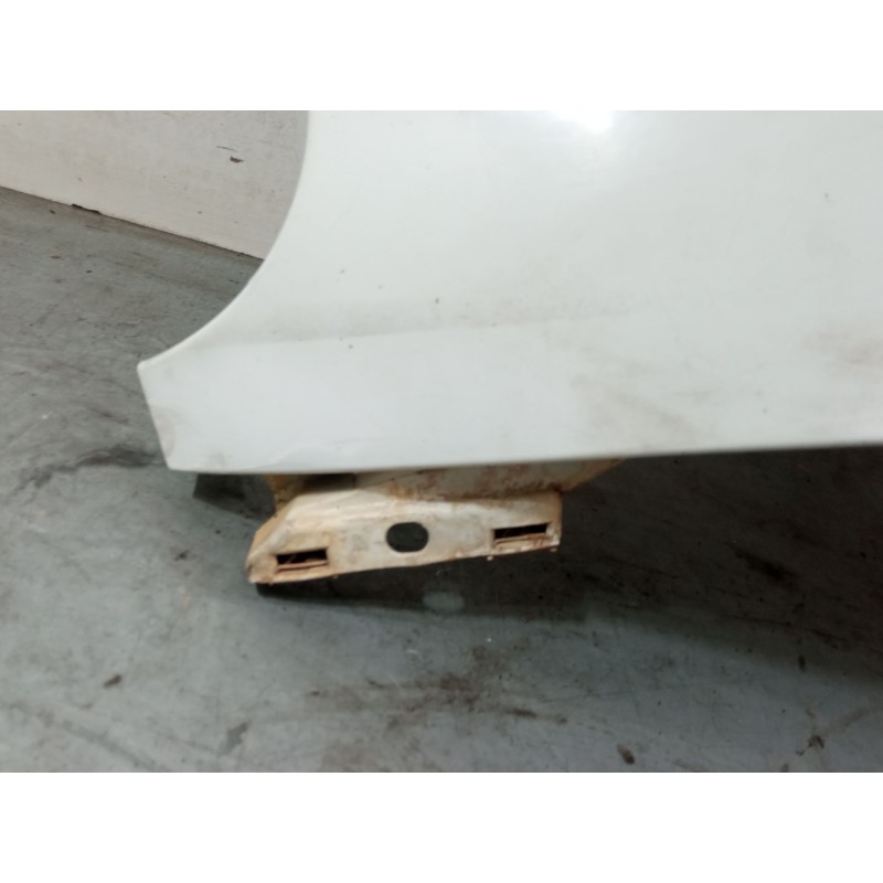 Recambio de aleta delantera izquierda para renault clio i (b/c57_, 5/357_) 1.2 (5/357y, 5/357k) referencia OEM IAM   