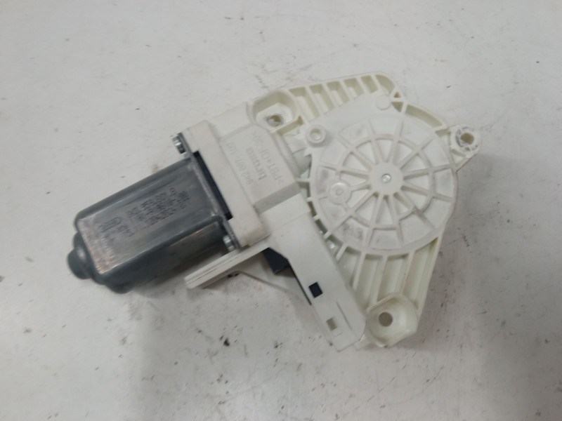 Recambio de motor elevaluna delantero derecho para volkswagen sharan (7m8, 7m9, 7m6) 2.0 tdi referencia OEM IAM   