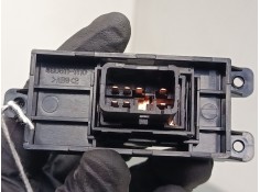 Recambio de mando elevalunas trasero derecho para hyundai i30 (gd) 1.4 crdi referencia OEM IAM    2