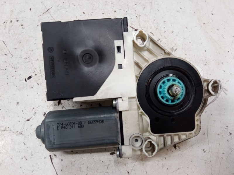 Recambio de motor elevaluna delantero derecho para seat altea xl (5p5, 5p8) 2.0 tdi 16v referencia OEM IAM 1K0959792P 5P0837402N
