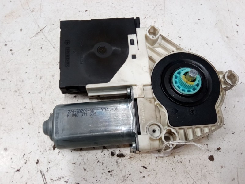 Recambio de motor elevaluna delantero izquierdo para seat altea xl (5p5, 5p8) 2.0 tdi 16v referencia OEM IAM 1K0959793P 1T095970