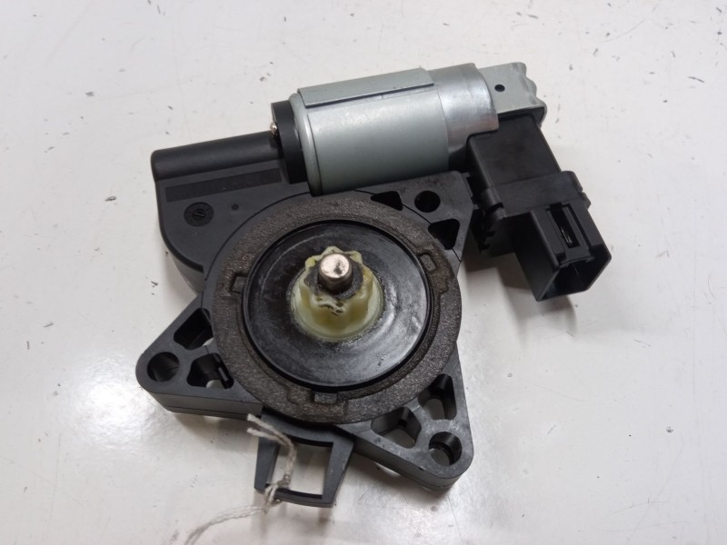Recambio de motor elevaluna delantero izquierdo para mazda 3 (bk) 1.6 di turbo referencia OEM IAM   
