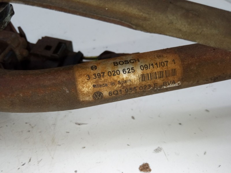 Recambio de motor limpia delantero para volkswagen polo iv (9n_, 9a_) 1.4 16v referencia OEM IAM   