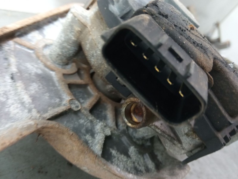 Recambio de motor limpia delantero para nissan almera tino (v10) 1.8 referencia OEM IAM 3 397 020 520  