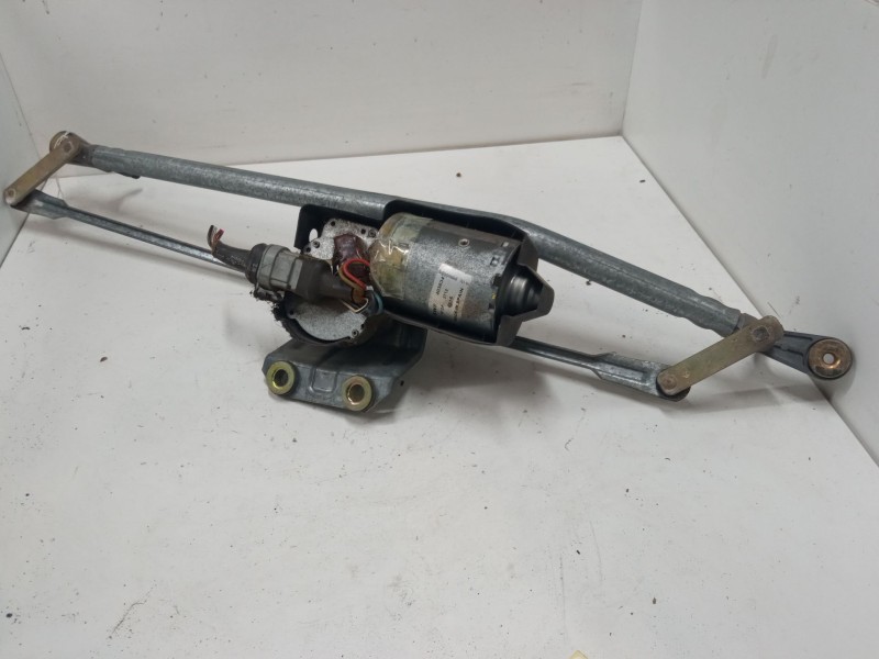 Recambio de motor limpia delantero para renault clio i (b/c57_, 5/357_) 1.2 (5/357y, 5/357k) referencia OEM IAM   