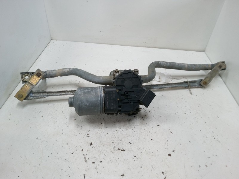 Recambio de motor limpia delantero para renault clio ii (bb_, cb_) 1.4 16v (b/cb0p, bb13) referencia OEM IAM   