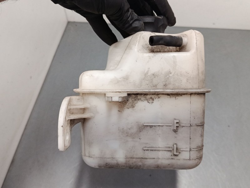 Recambio de botella expansion para hyundai ix35 (lm, el, elh) 2.0 crdi referencia OEM IAM 254302S050  