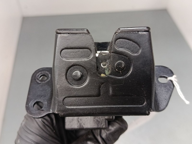 Recambio de cerradura maletero / porton para hyundai ix35 (lm, el, elh) 2.0 crdi referencia OEM IAM 812302S000  