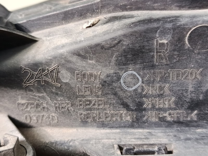 Recambio de faro derecho para ford focus i (daw, dbw) 1.6 16v referencia OEM IAM   