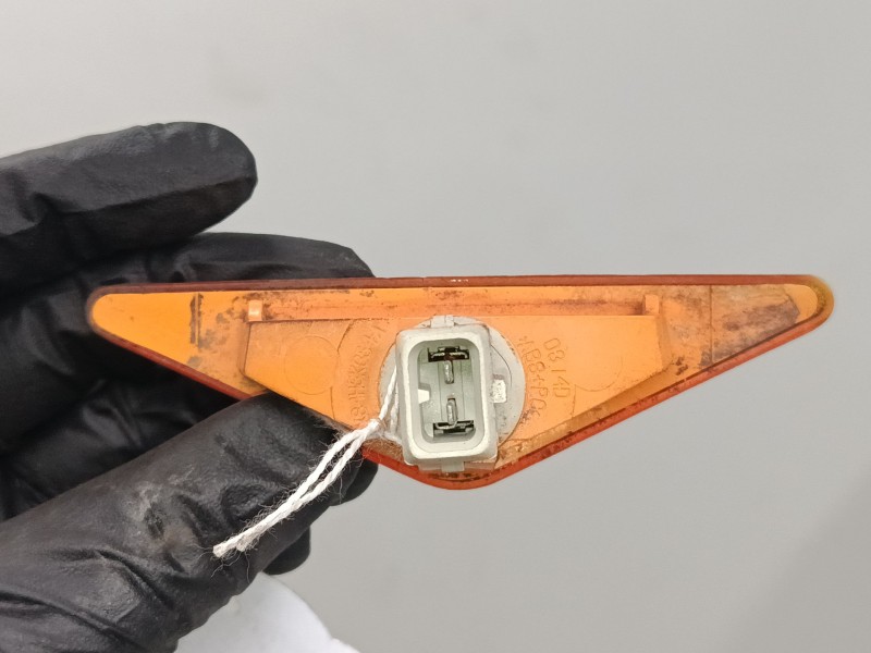 Recambio de intermitente lateral izquierdo para ford focus i (daw, dbw) 1.6 16v referencia OEM IAM   