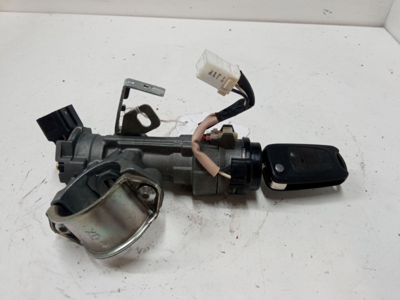 Recambio de clausor para hyundai i20 i (pb, pbt) 1.2 referencia OEM IAM   