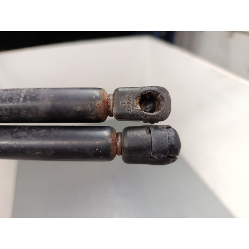Recambio de amortiguadores malet/porton para renault scénic ii (jm0/1_) 1.6 (jm0c, jm0j, jm1b) referencia OEM IAM   