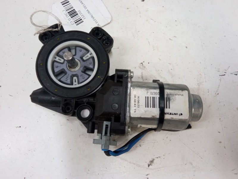 Recambio de motor elevaluna delantero derecho para citroën c3 ii (sc_) 1.2 vti 82 referencia OEM IAM   