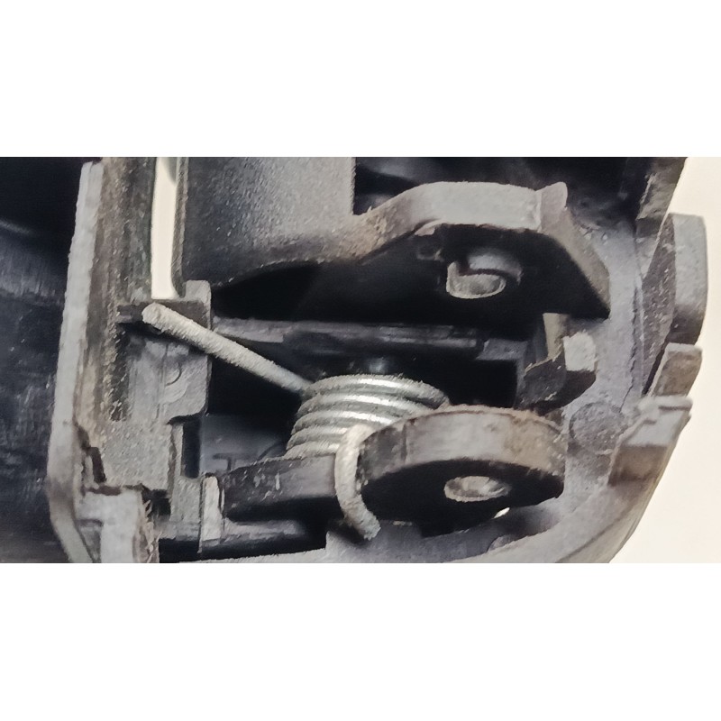 Recambio de maneta interior puerta delantera izquierda para daewoo lanos (klat) 1.3 referencia OEM IAM 96304018  
