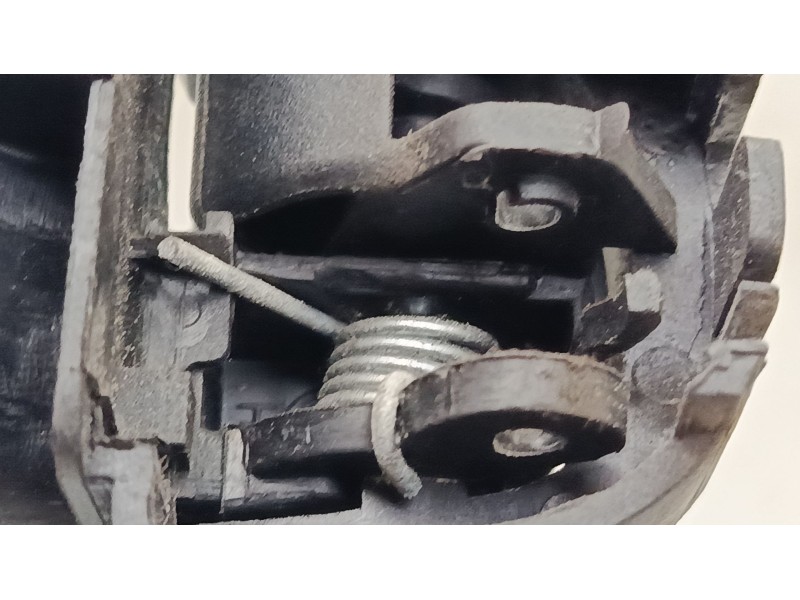 Recambio de maneta interior puerta delantera izquierda para daewoo lanos (klat) 1.3 referencia OEM IAM 96304018  