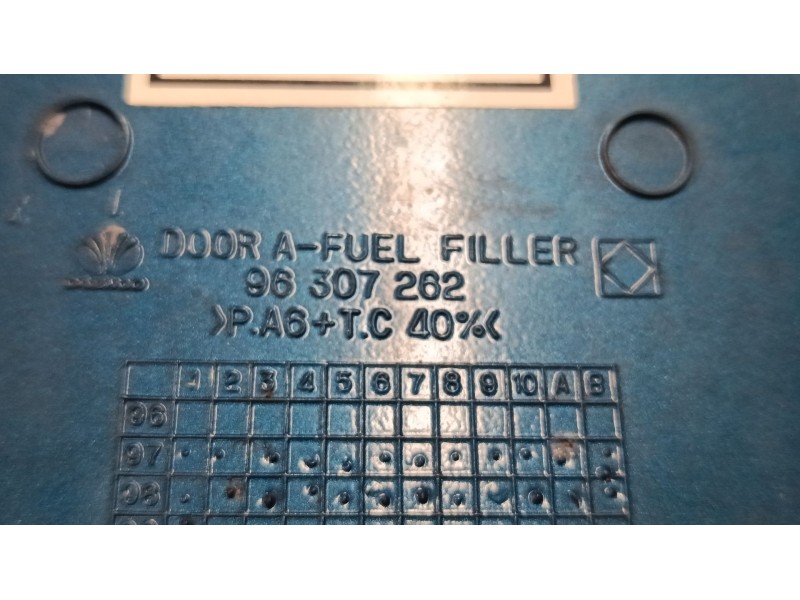 Recambio de tapa exterior combustible para daewoo lanos (klat) 1.3 referencia OEM IAM 96307262  