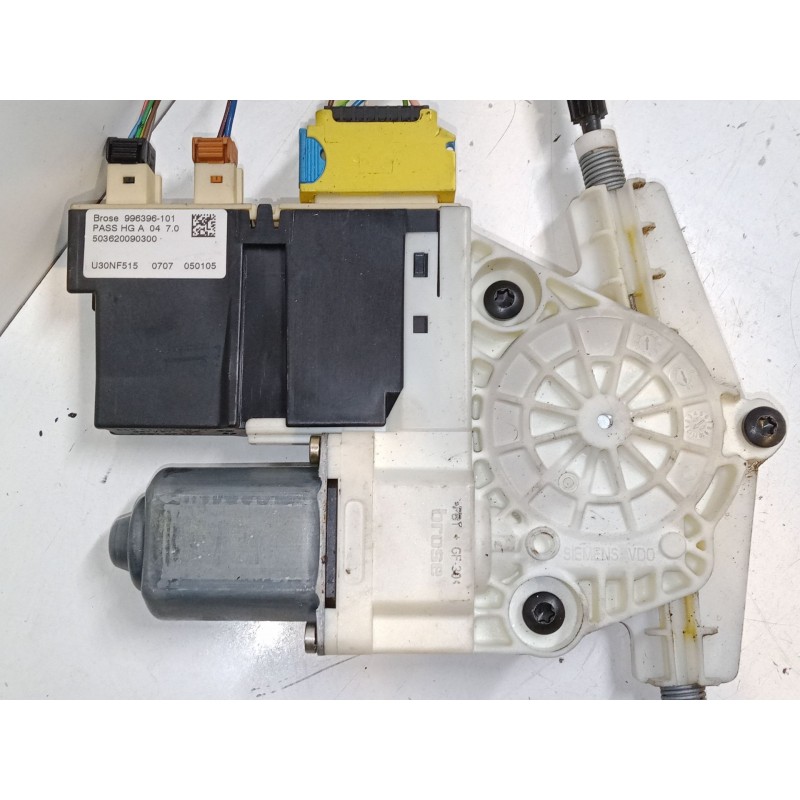 Recambio de elevalunas electrico delantero derecho para citroën c4 coupé (la_) 1.6 16v referencia OEM IAM 996396101  