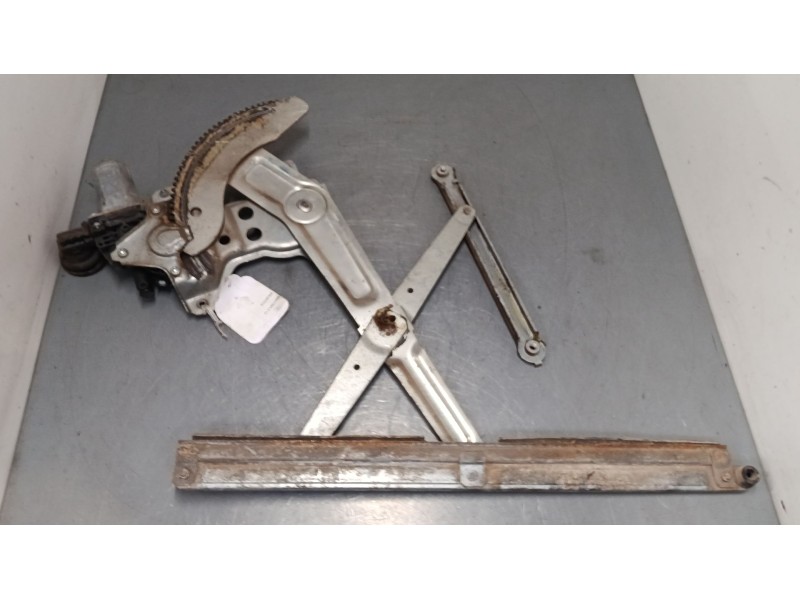 Recambio de elevalunas electrico delantero izquierdo para suzuki swift iii (mz, ez) 1.3 (rs 413) referencia OEM IAM 8346063J00  