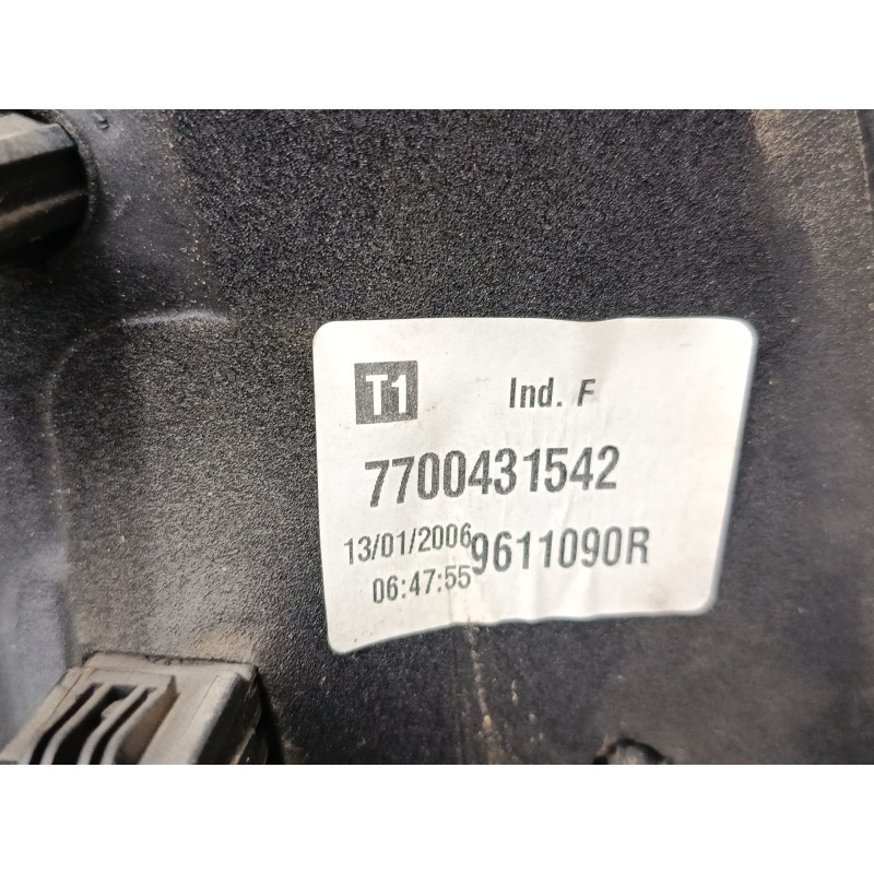 Recambio de retrovisor electrico izquierdo para renault megane i kombi van (ka_) 1.4 (ka0d) referencia OEM IAM 7700431542 961109