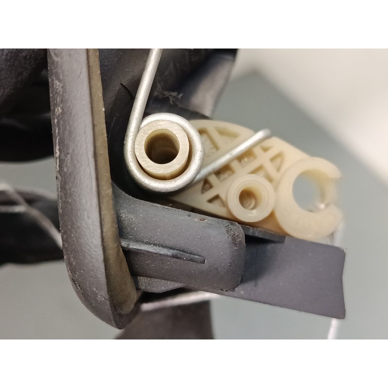 Recambio de maneta interior puerta delantera derecha para renault megane i kombi van (ka_) 1.4 (ka0d) referencia OEM IAM 8200028