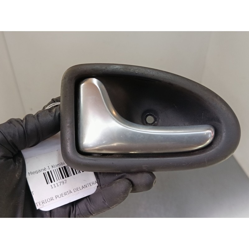 Recambio de maneta interior puerta delantera izquierda para renault megane i kombi van (ka_) 1.4 (ka0d) referencia OEM IAM 82000