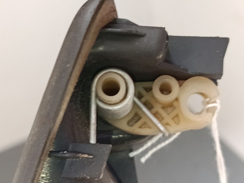 Recambio de maneta interior puerta delantera izquierda para renault megane i kombi van (ka_) 1.4 (ka0d) referencia OEM IAM 82000