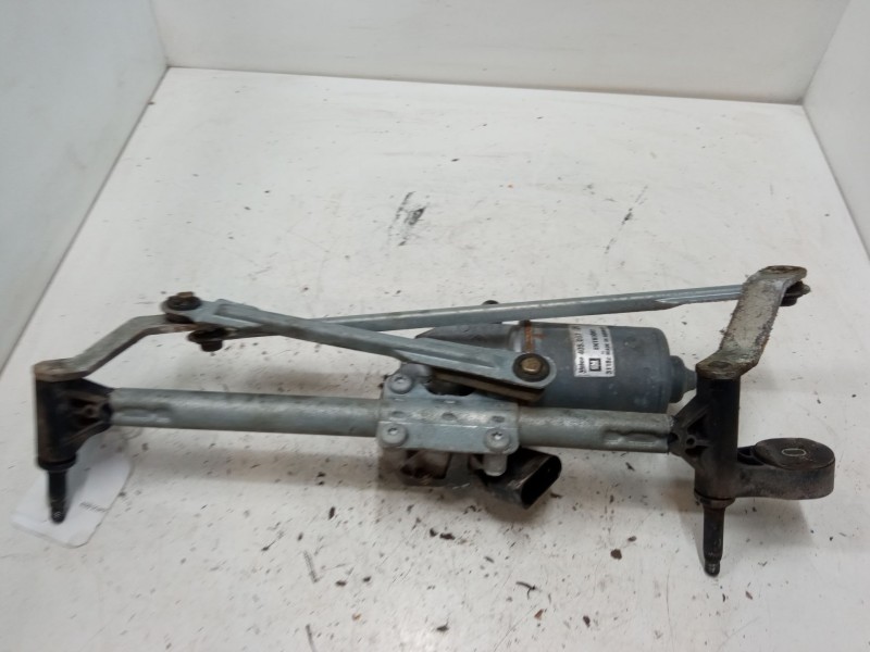 Recambio de motor limpia delantero para opel corsa d (s07) 1.3 cdti (l08, l68) referencia OEM IAM 13182340  