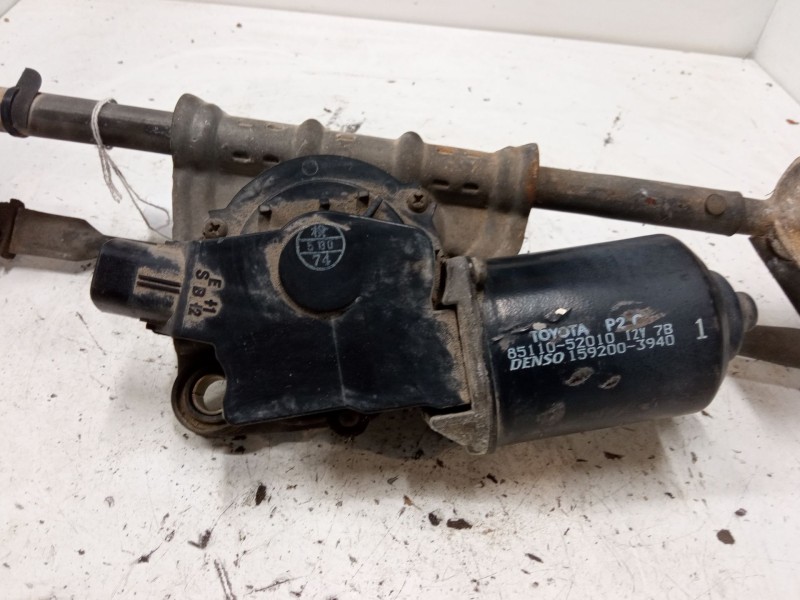Recambio de motor limpia delantero para toyota yaris (_p1_) 1.3 (ncp10_, scp12_) referencia OEM IAM 8511052010  