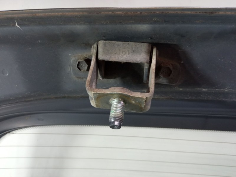 Recambio de porton trasero para hyundai i20 i (pb, pbt) 1.2 referencia OEM IAM 737001J060  